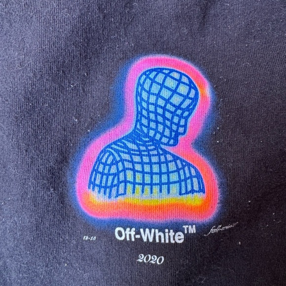 SOLD!! OFF WHITE L/S - Picture 2 of 9